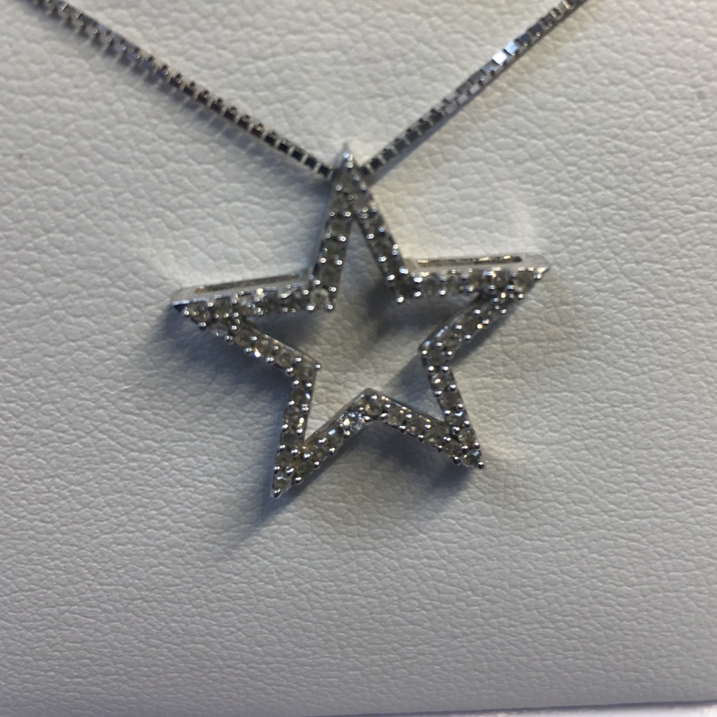 10k White Gold Diamonds Star Pendant